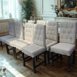 Silla Capitoné Pata León
